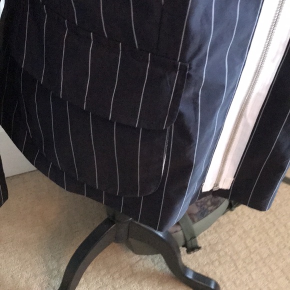 Black and white pin striped wind breaker - Picture 2 of 13